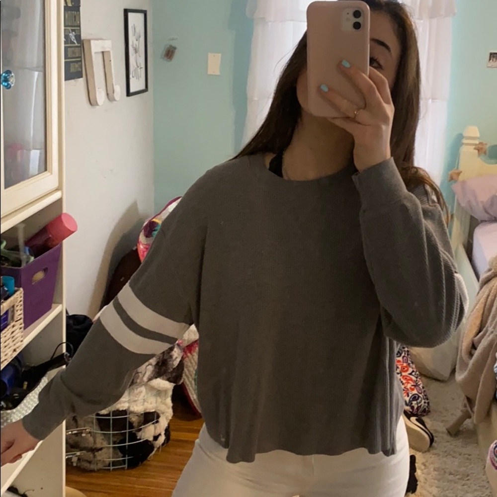 Grey cropped long sleeve shirt - Picture 2 of 4